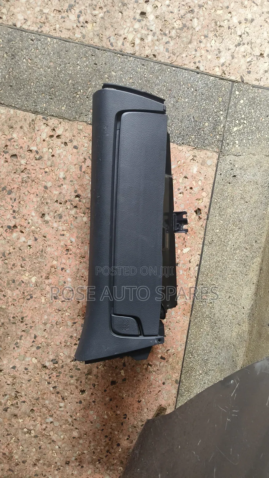 Upper Glovebox , Vanguard/Rav 4