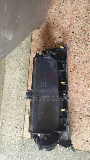 Upper Glovebox , Vanguard/Rav 4