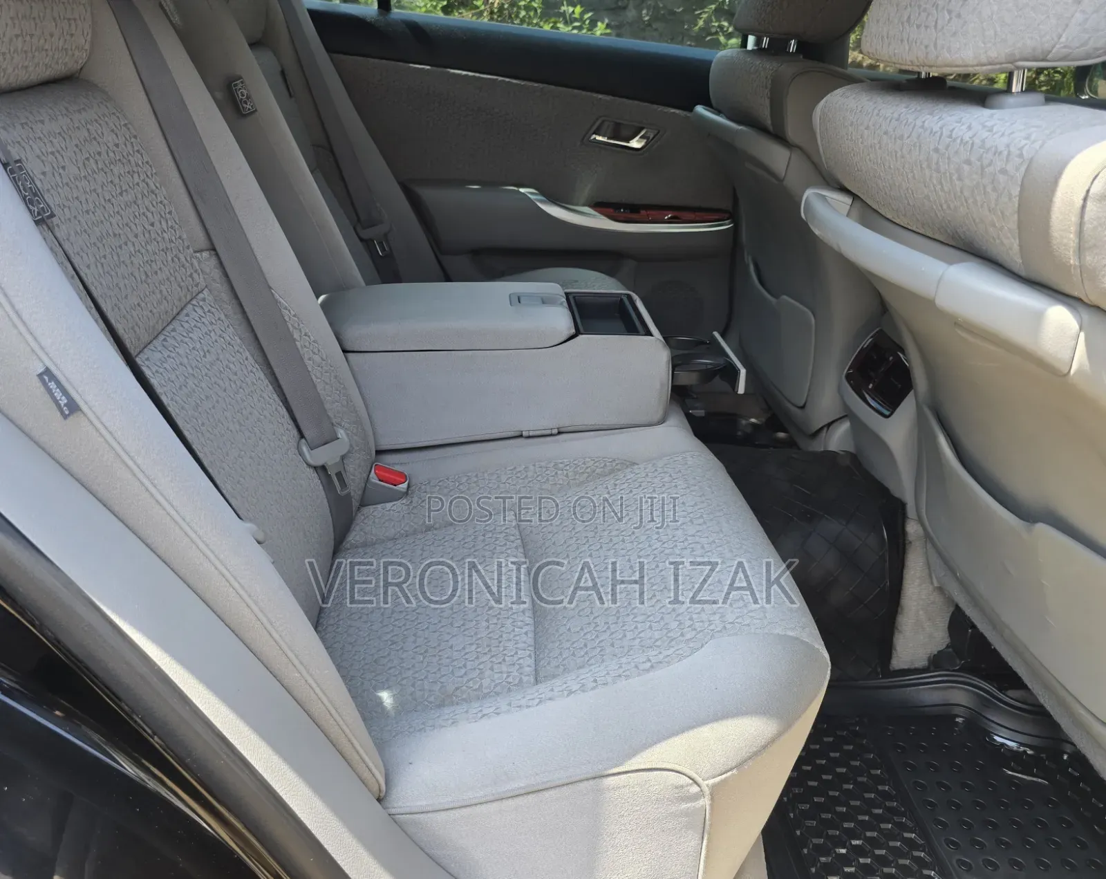 Toyota Crown 2012 Black