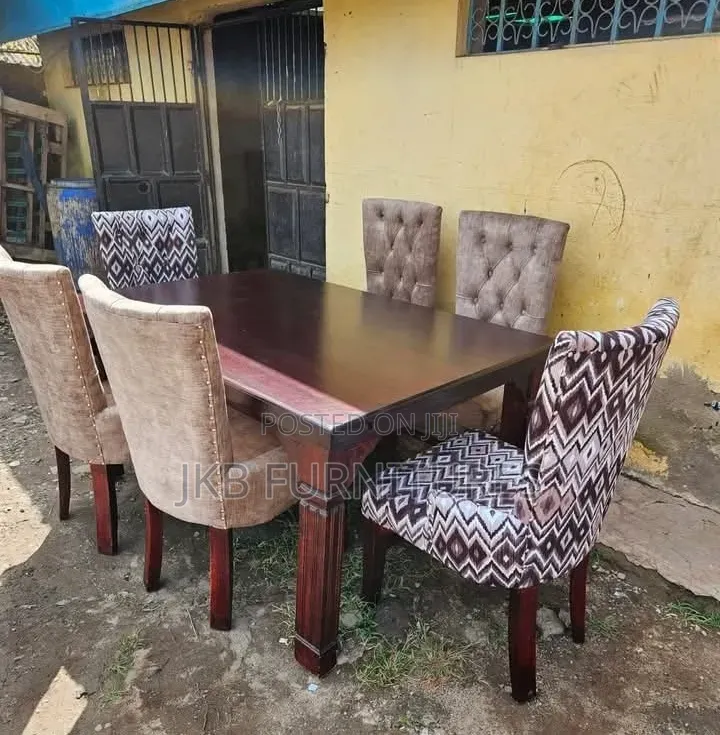 Stylish 6-Seater Dining Set