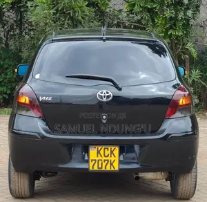 Toyota Vitz 2010 Black