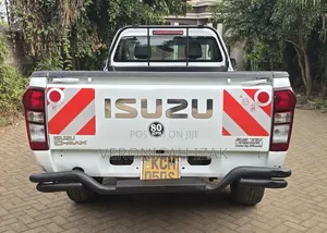 Isuzu D-MAX 2016 White