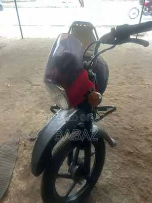 Bajaj Boxer 125 2022 Red
