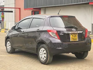 Toyota Vitz 2014