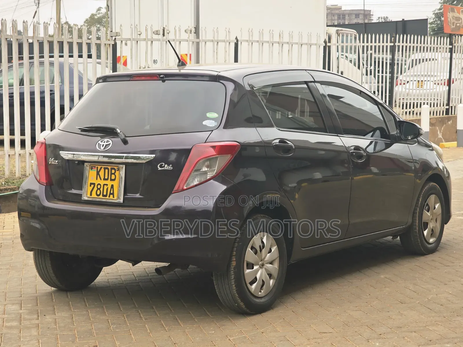 Toyota Vitz 2014