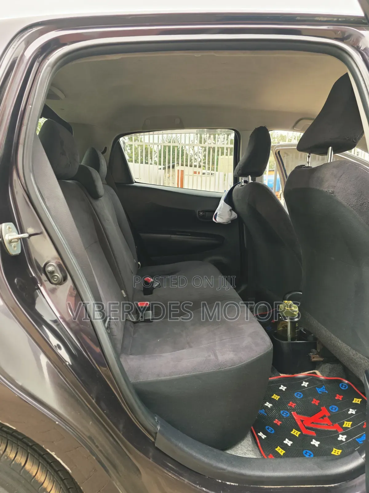 Toyota Vitz 2014