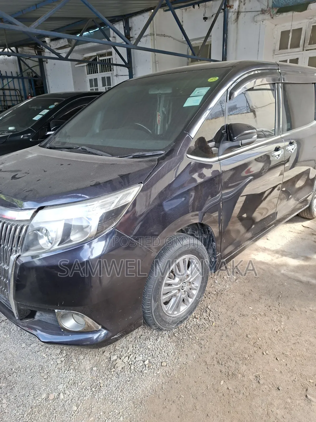 Toyota Esquire 2015 Black