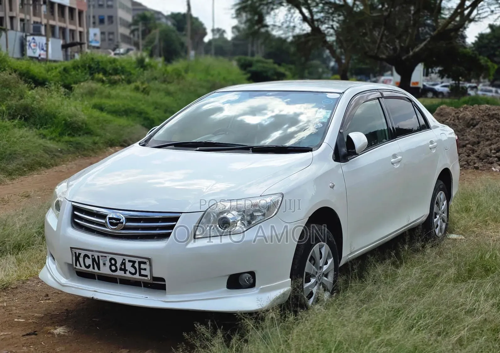 Toyota Axio 2010 White