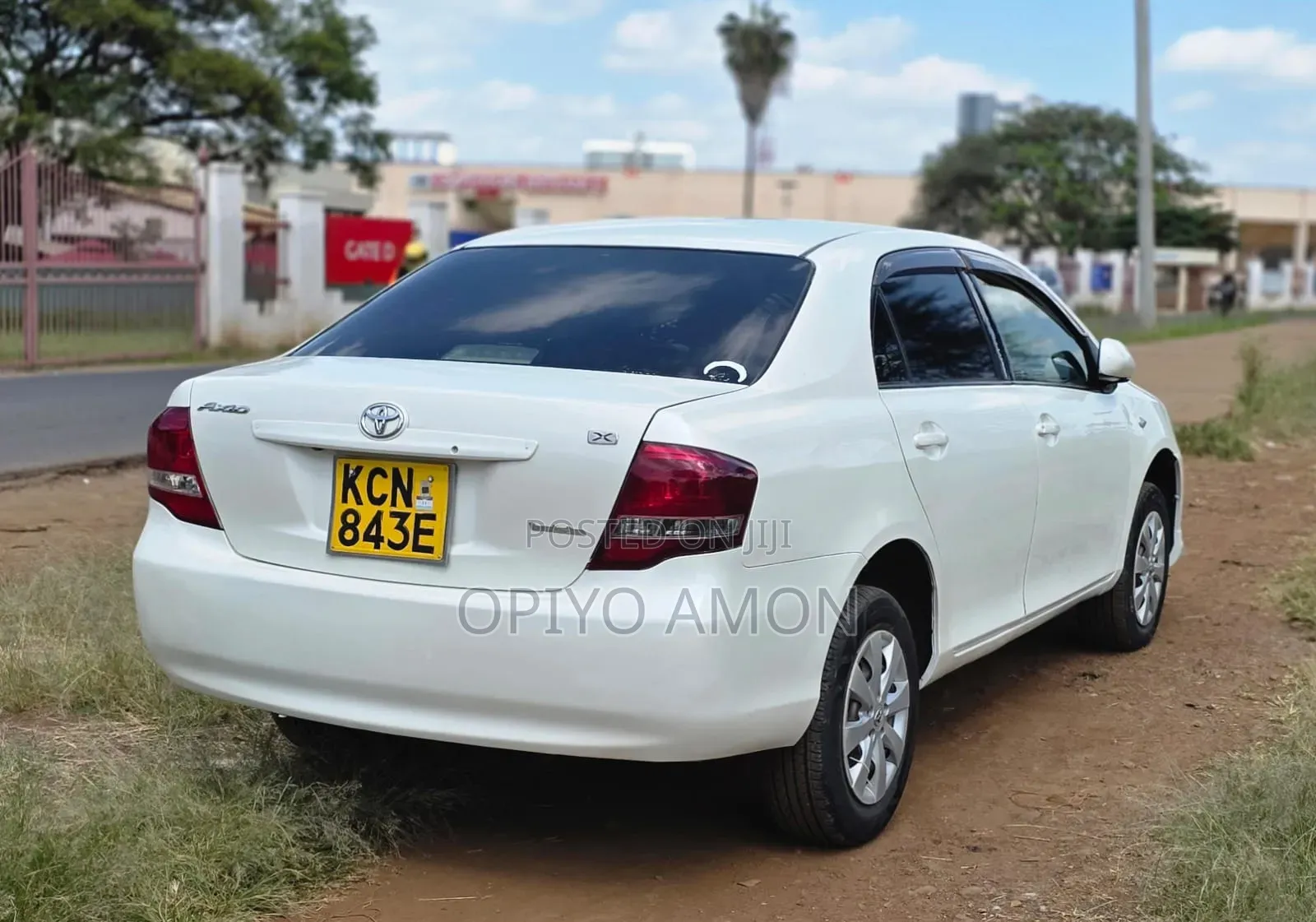 Toyota Axio 2010 White