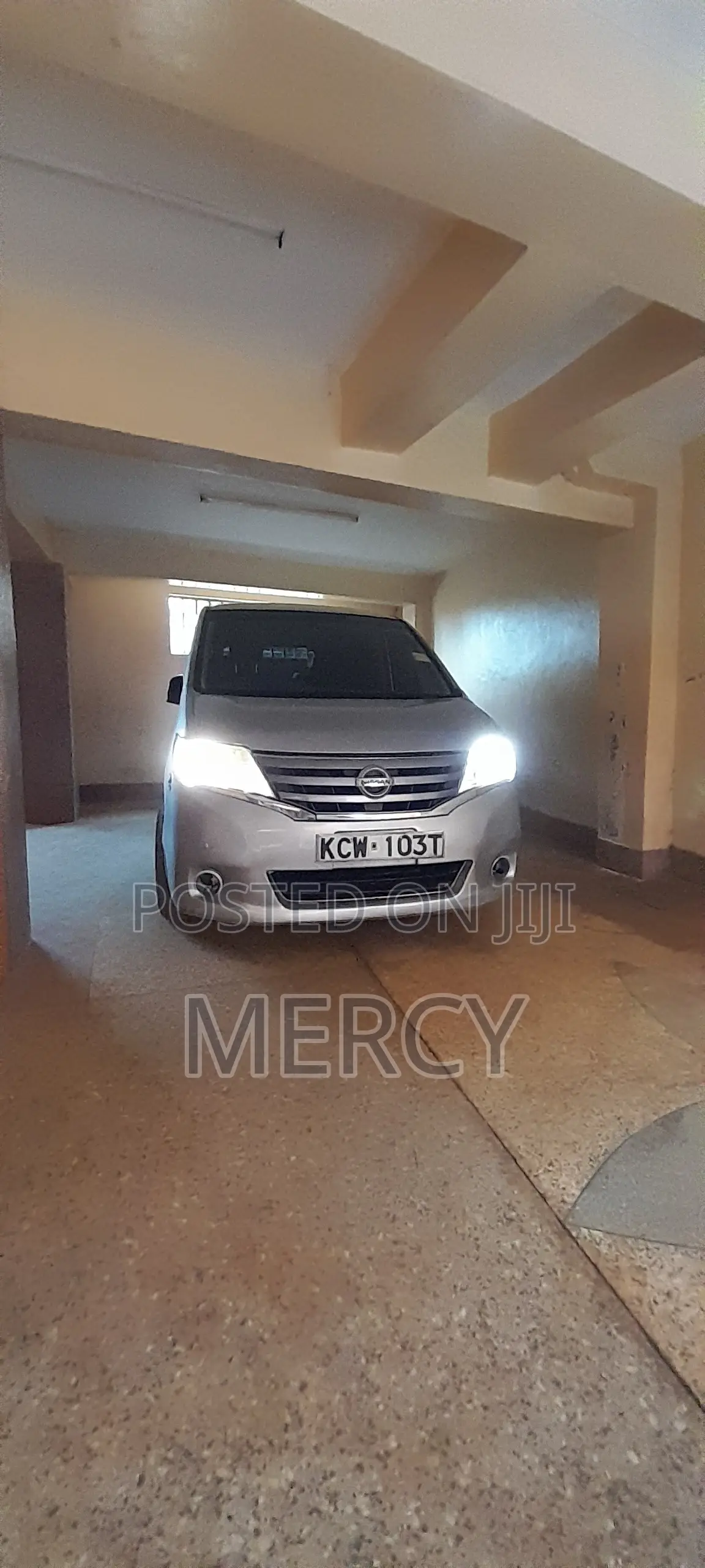 Nissan Serena 2012 Silver