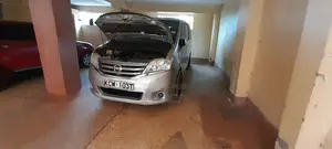 Nissan Serena 2012 Silver