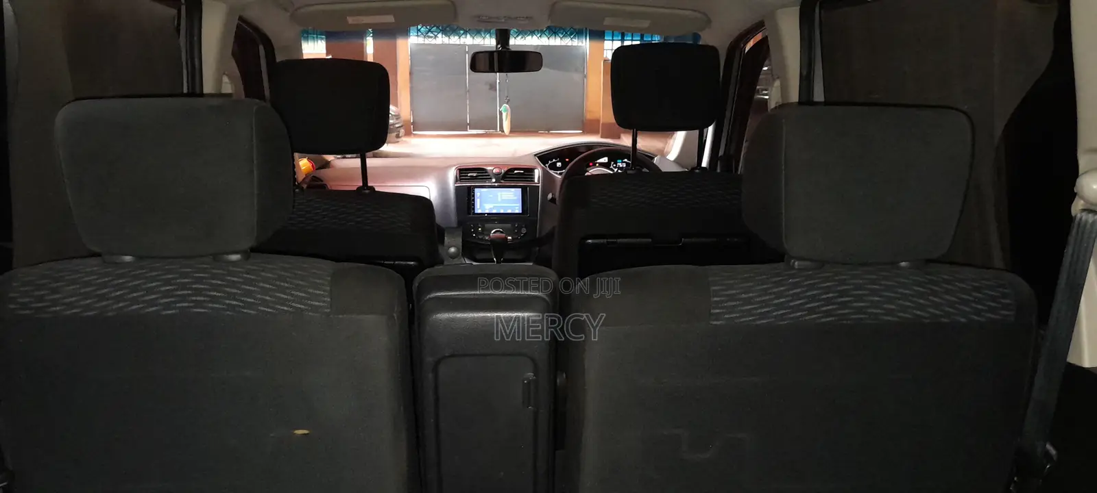 Nissan Serena 2012 Silver