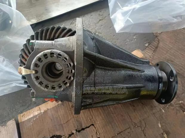 1hz Rear Differential Assembly for Toyota Land Cruiser 79 - thumbnail 2