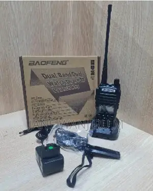New Baofeng Uv-82 Dual Band Walkie Talkie 5w Two-way Radio