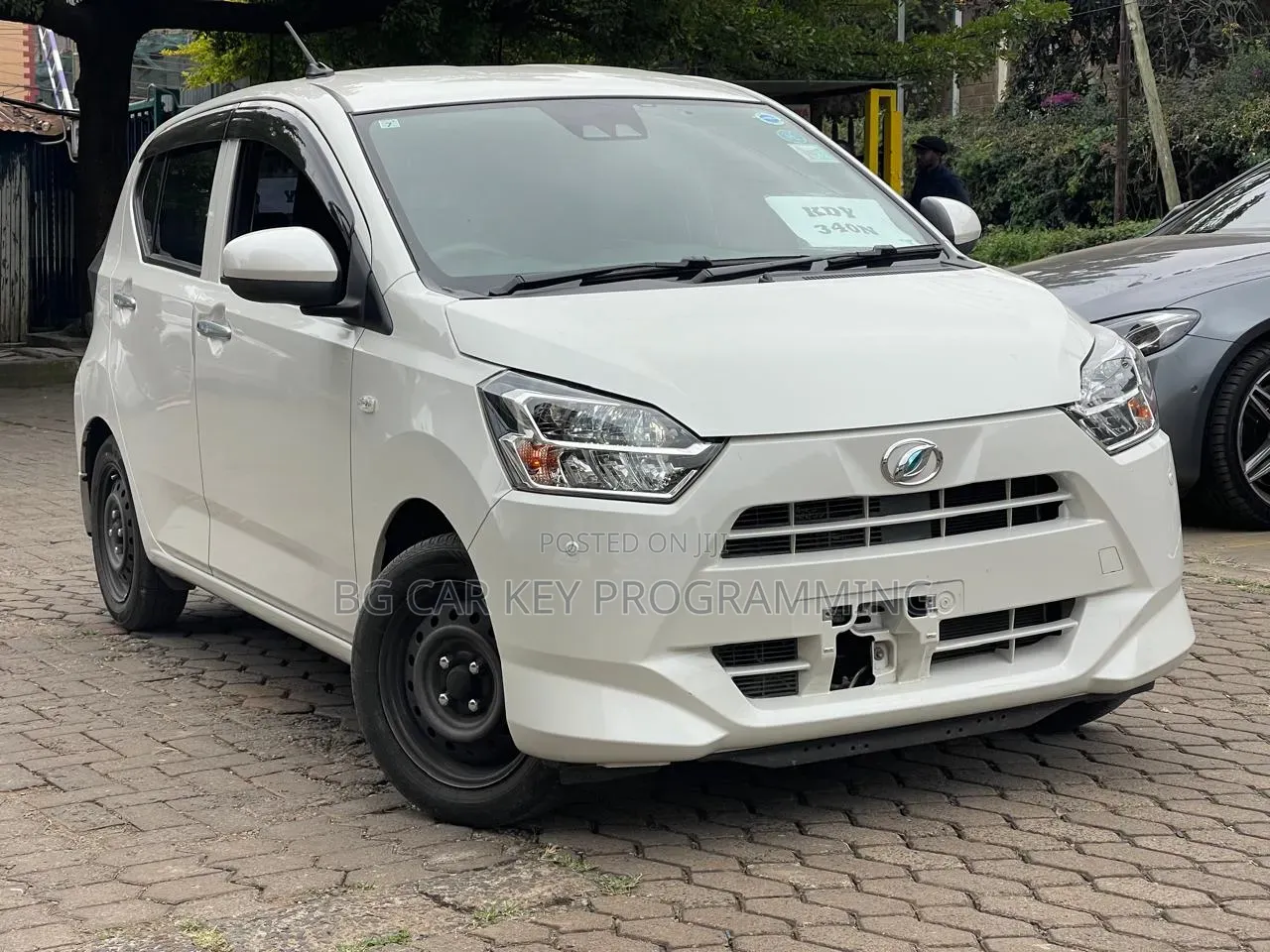 Daihatsu Mira 2019 White
