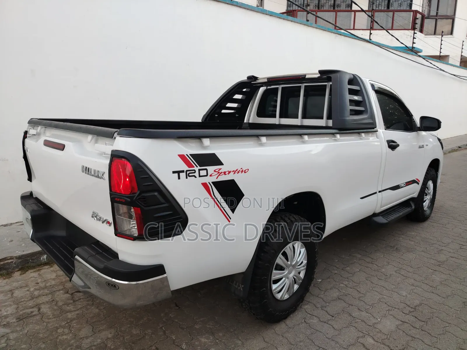 Toyota Hilux 2019 White