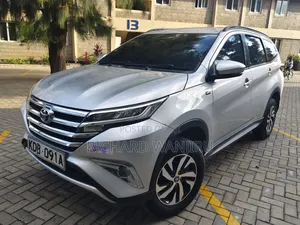 Toyota Rush 2020 Silver