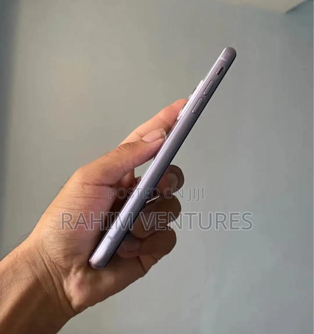 Apple iPhone 11 128 GB Purple - thumbnail 2