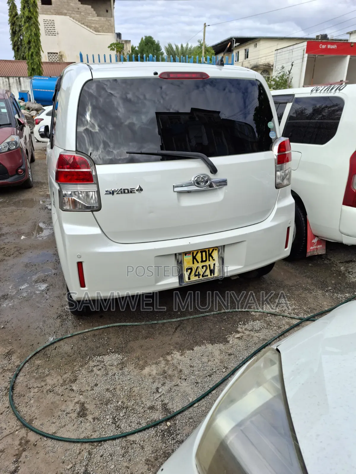 Toyota Spade 2016  White 
