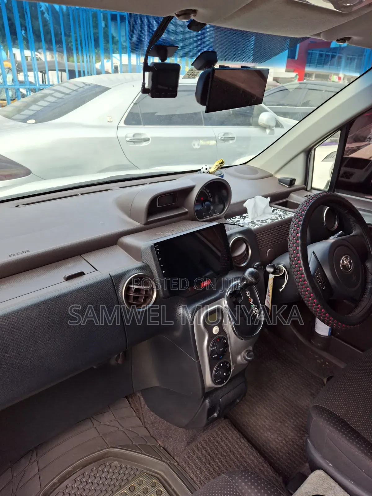 Toyota Spade 2016  White 