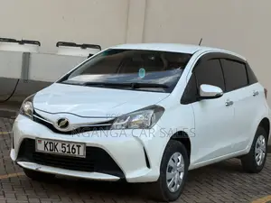 Toyota Vitz 1.3 FWD 5dr 2016 White