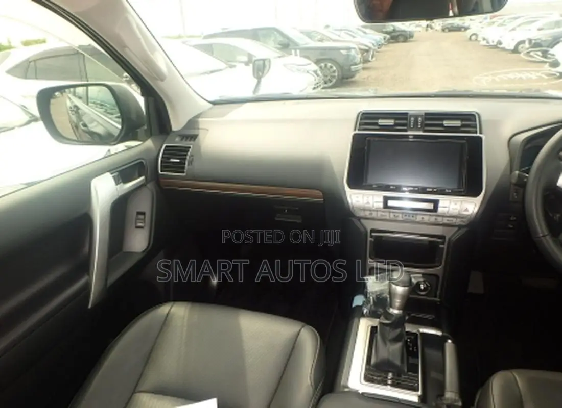 Toyota Land Cruiser Prado 2.8 2018 Black