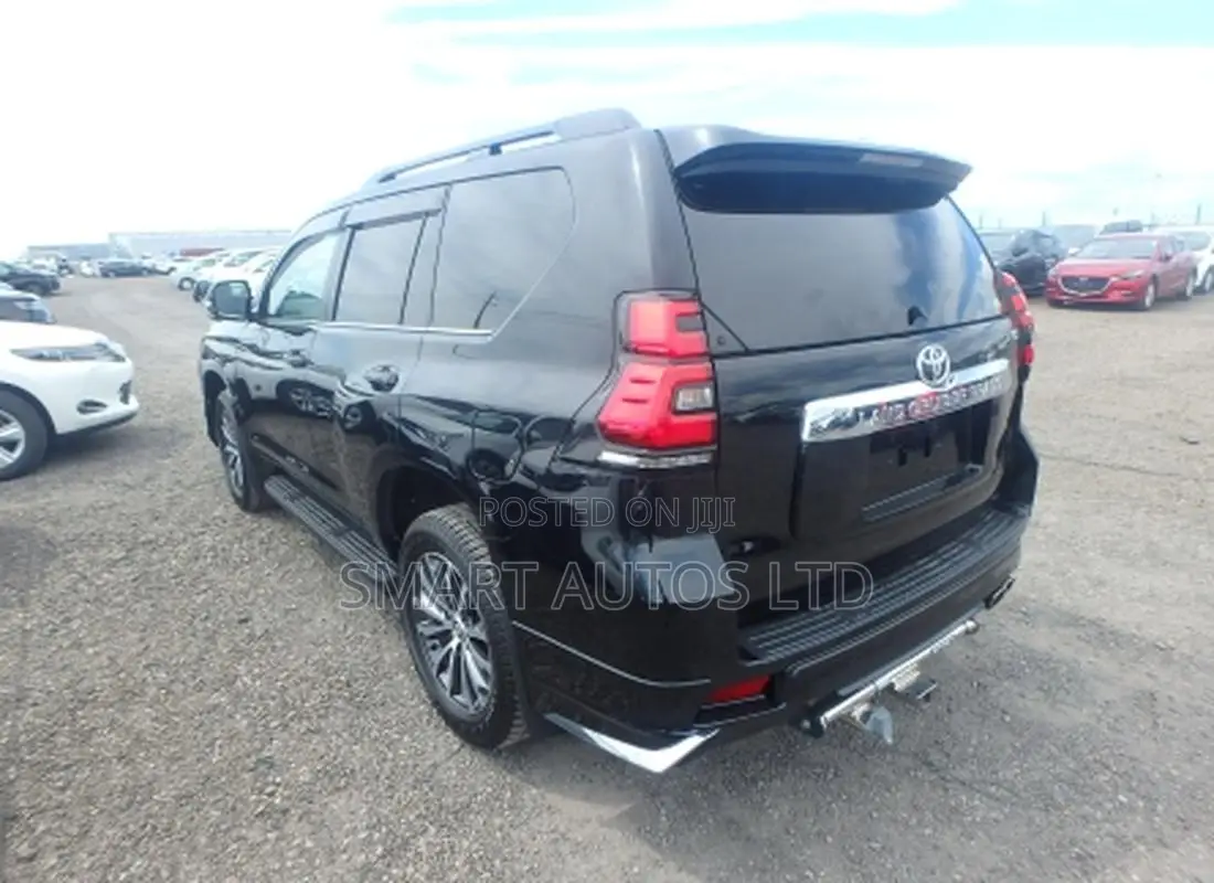 Toyota Land Cruiser Prado 2.8 2018 Black