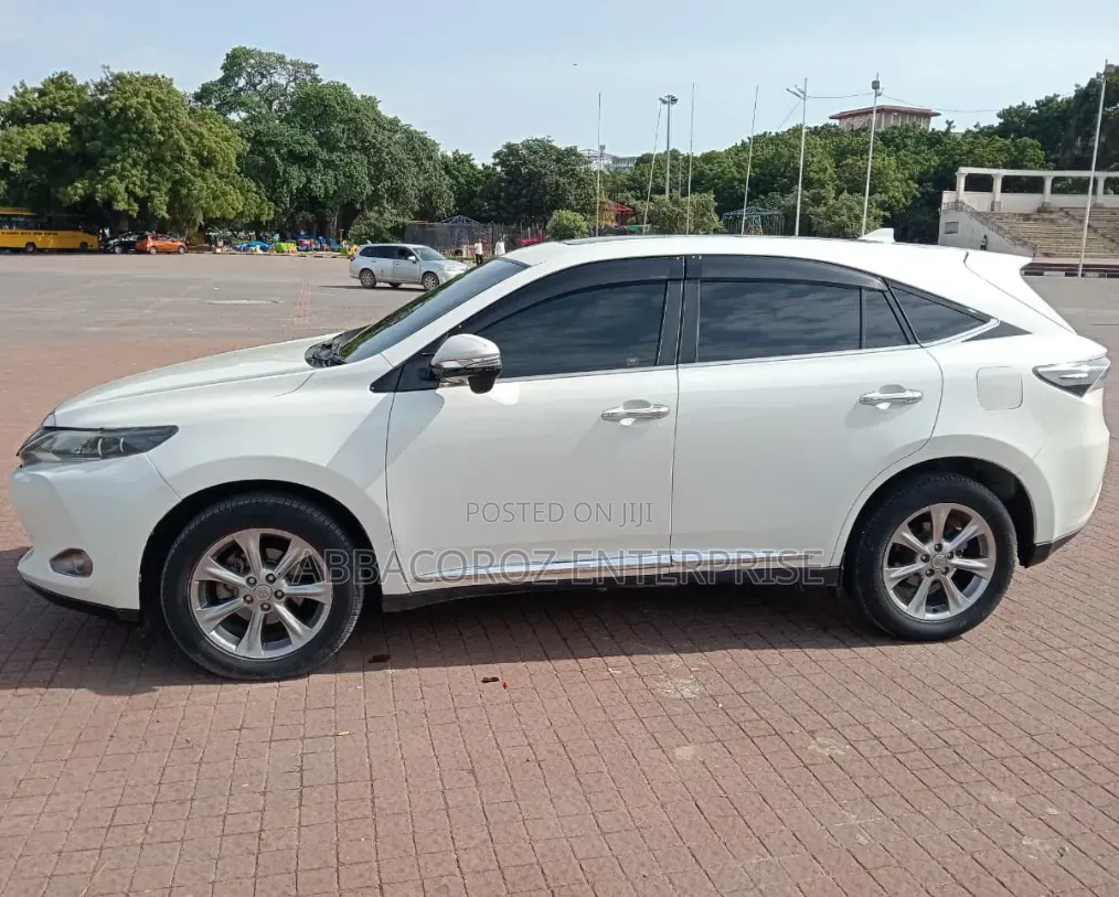 Toyota Harrier 2017 White