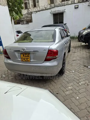 Toyota Axio 2013 Silver