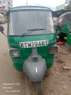 Piaggio 2023 Green