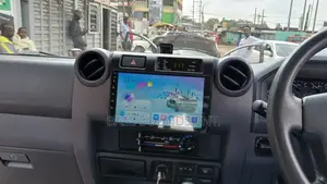 Toyota Land Cruiser 70series Android Radio Upgrade