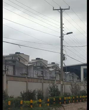 4bdrm Villa in Parkwood Villas, Gateway Mall Area for rent