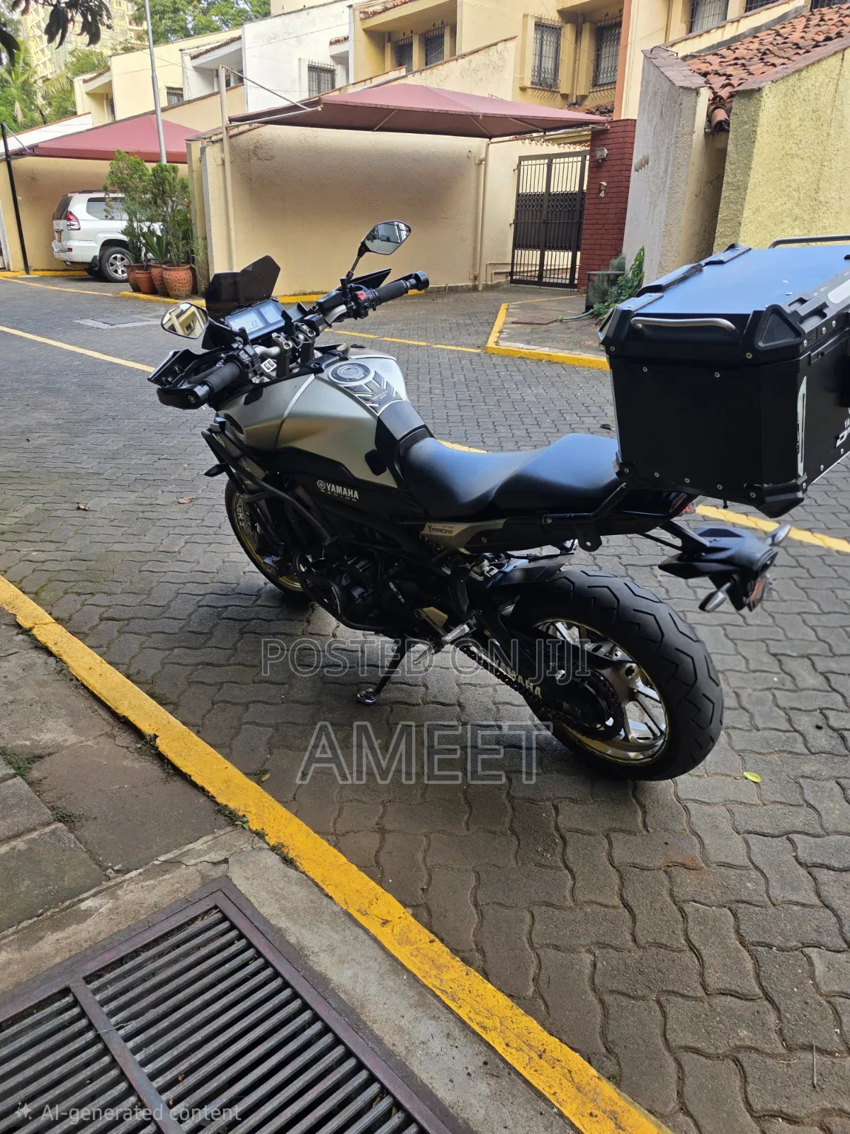Yamaha 2017 Silver