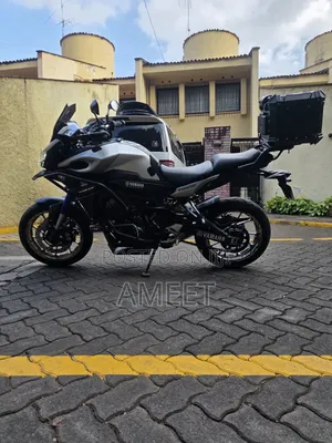 Yamaha 2017 Silver