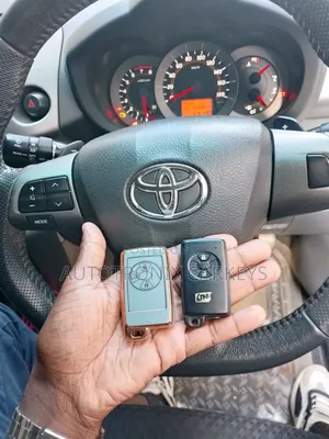 Toyota Vanguard Key Cutting