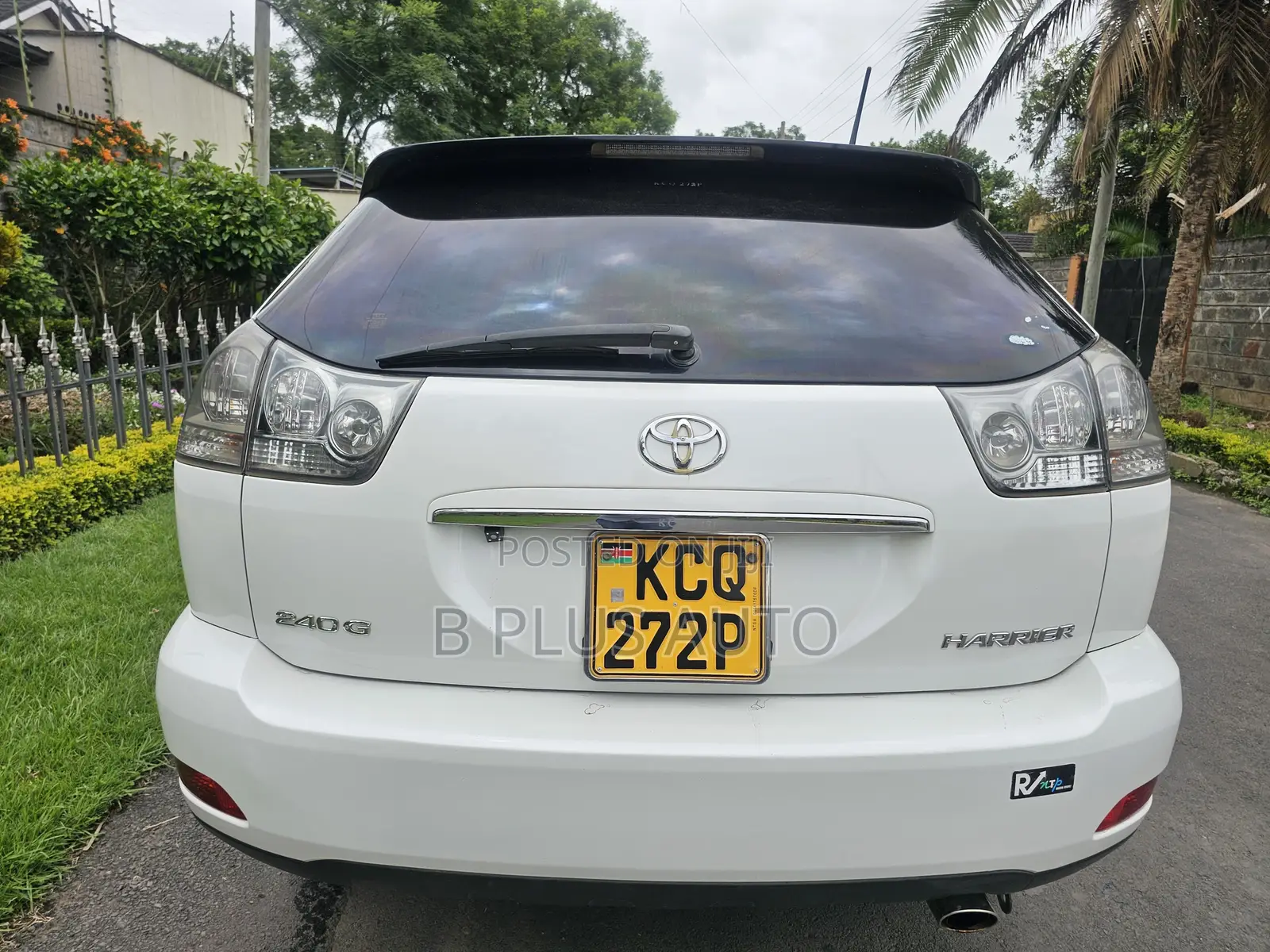 Toyota Harrier 2011 White
