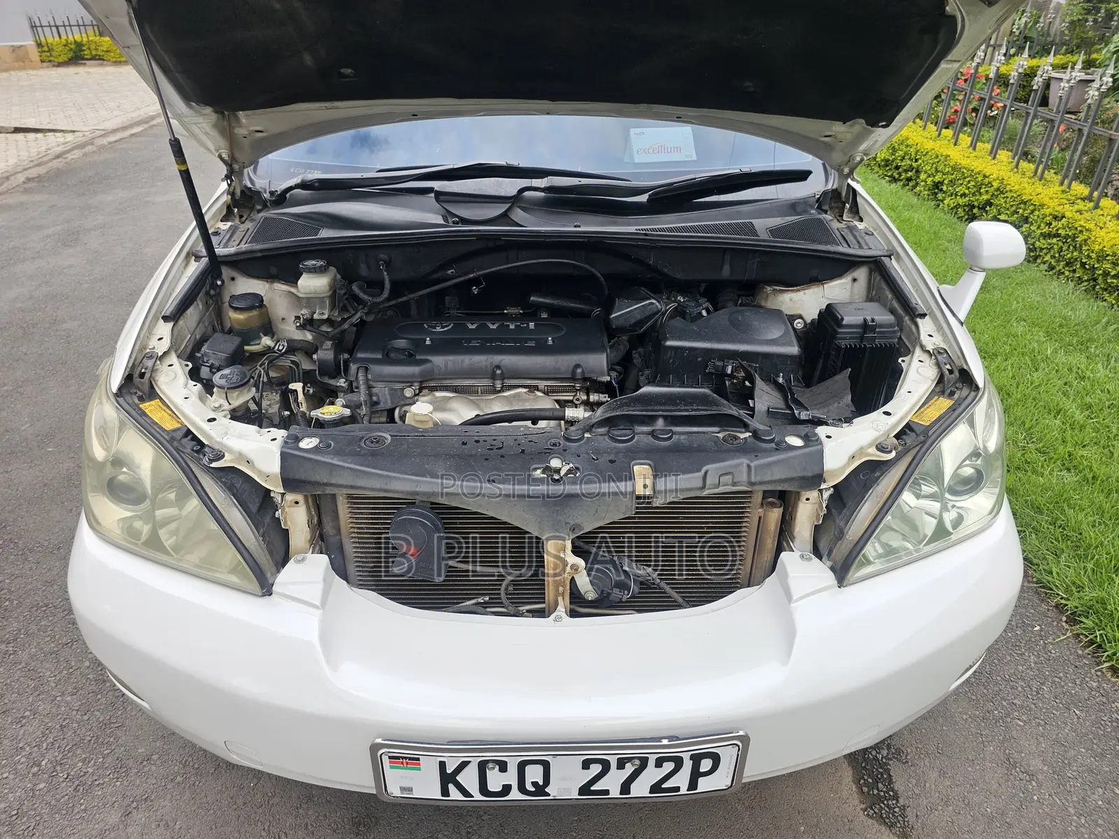Toyota Harrier 2011 White