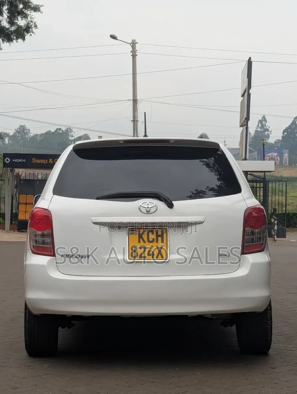 Toyota Corolla Fielder 2009 White