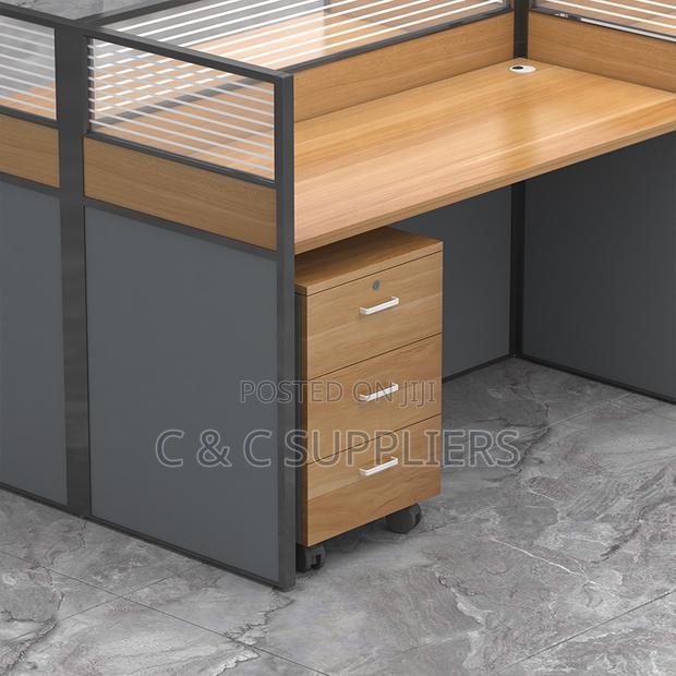 4-Way C C Workstation. - thumbnail 2