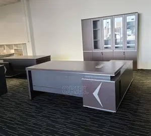 Executive Desk : 1.8m Desk