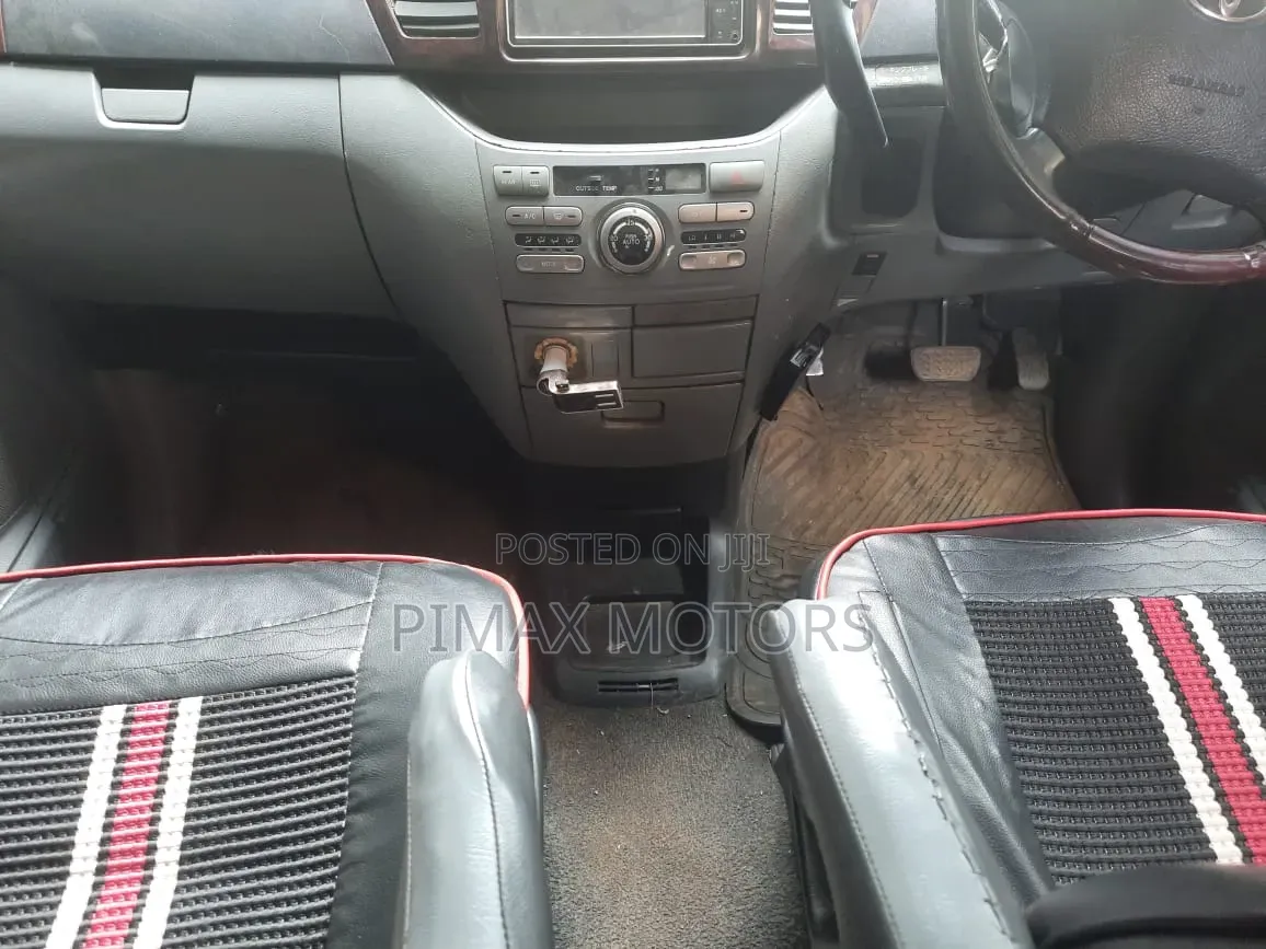Toyota Wish 2013 Black