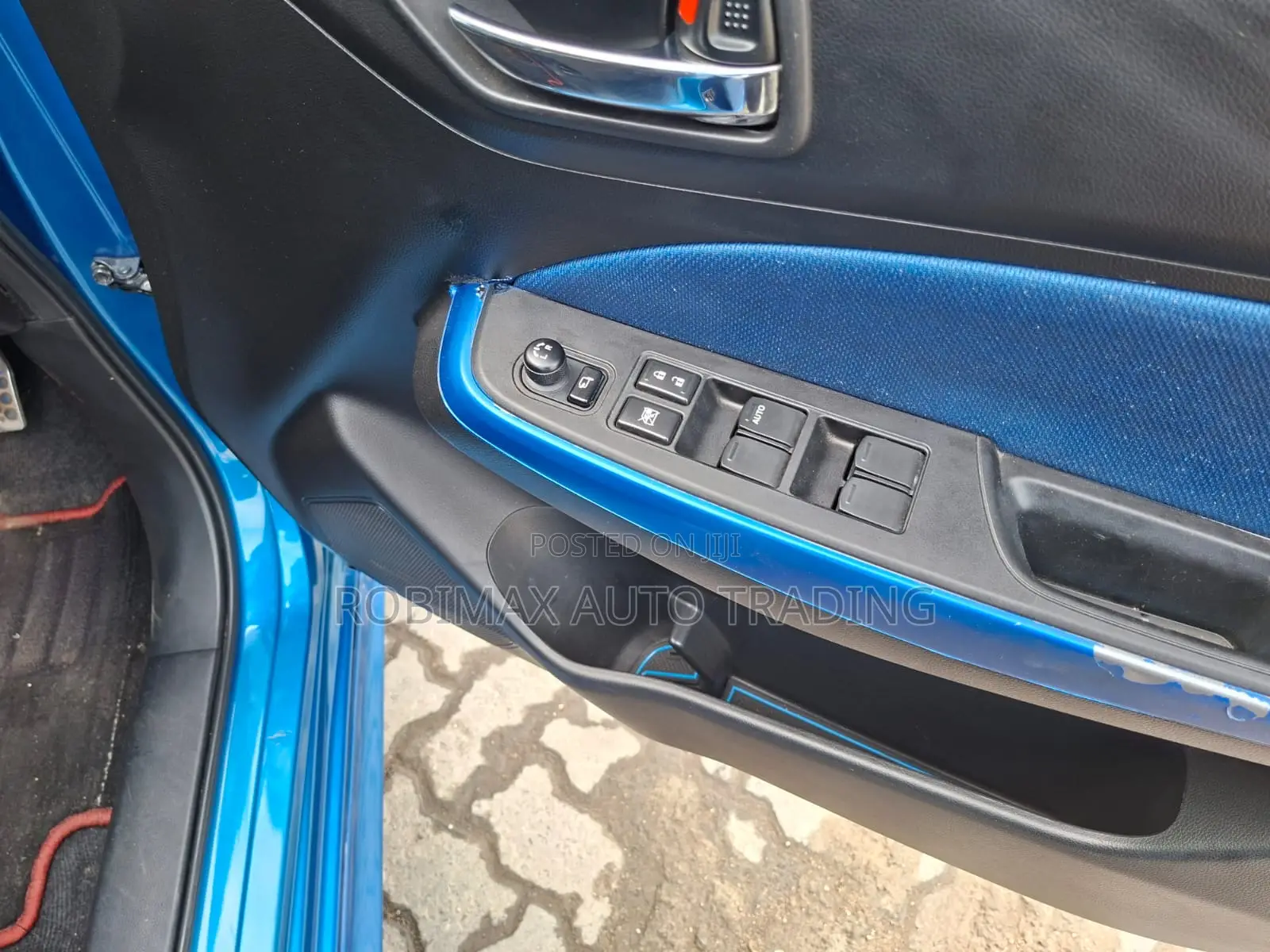 Suzuki Swift 2018 Blue