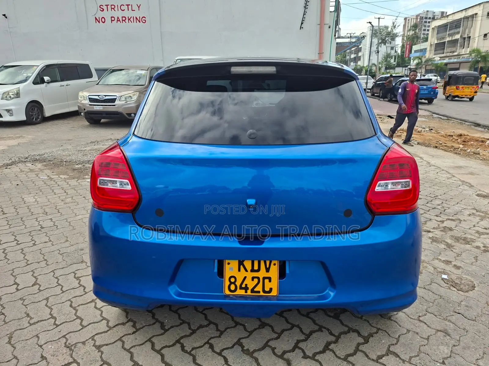 Suzuki Swift 2018 Blue