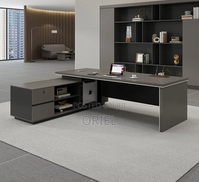 Executive Desk : 1.8m Desk