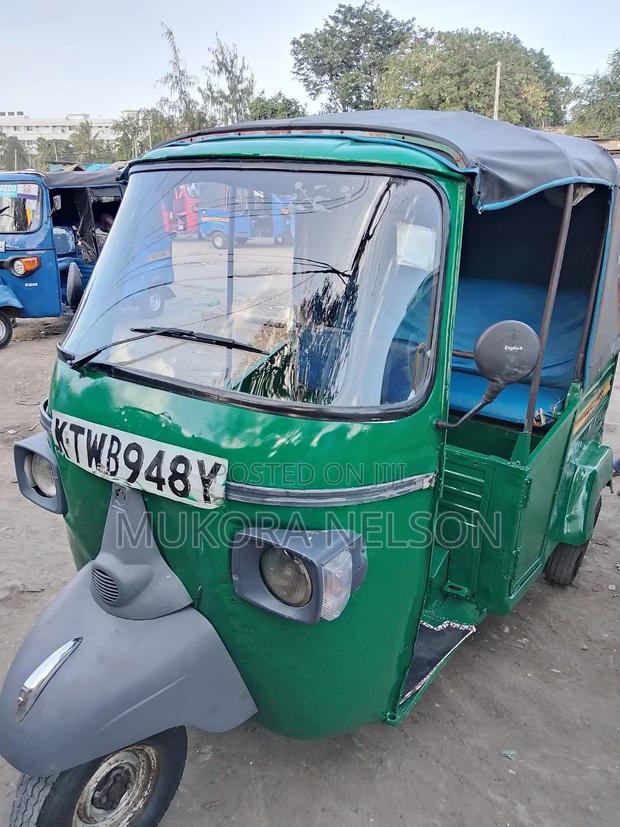 Piaggio 2023 Green - thumbnail 9