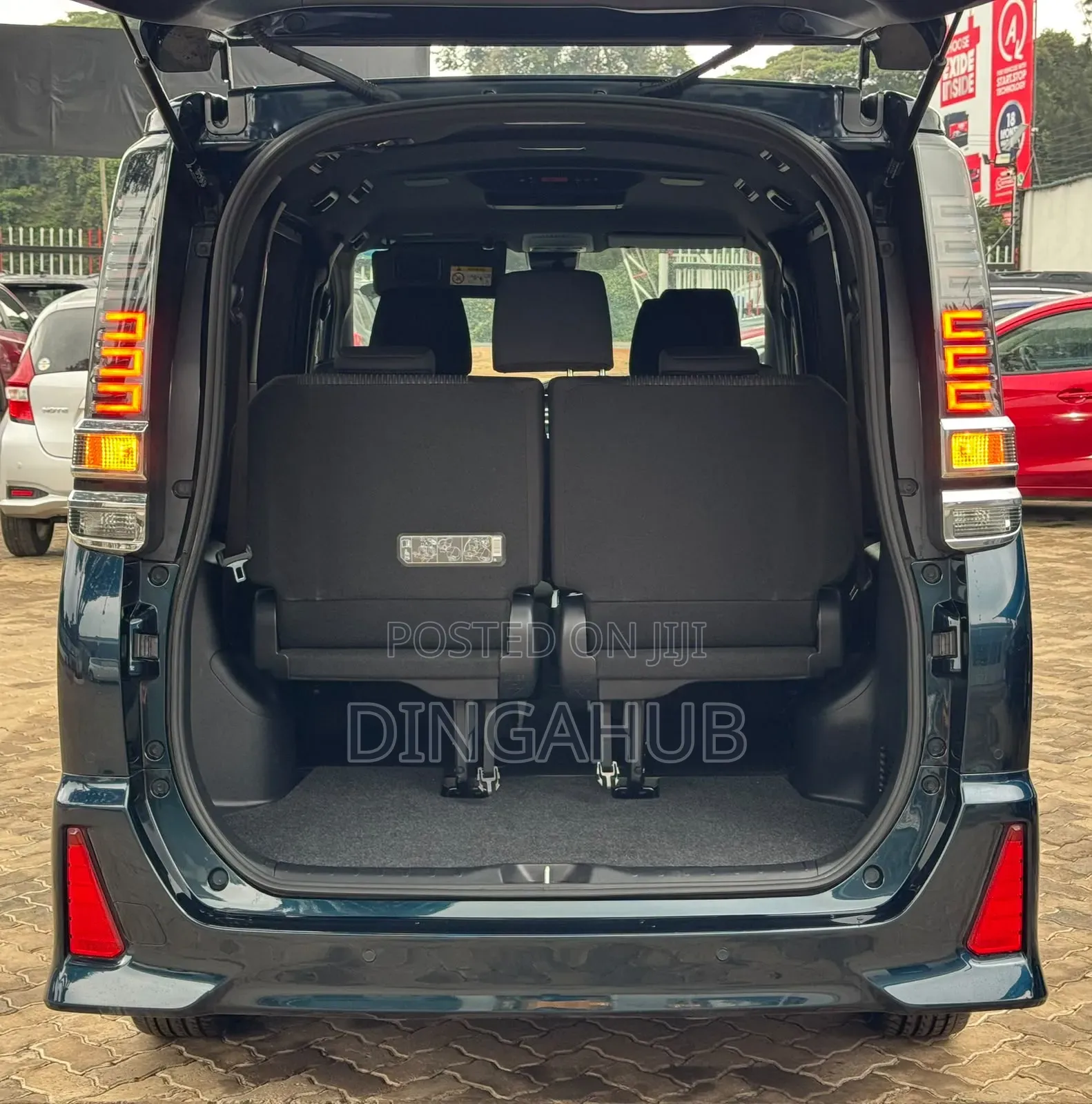 Toyota Voxy 2019 Blue