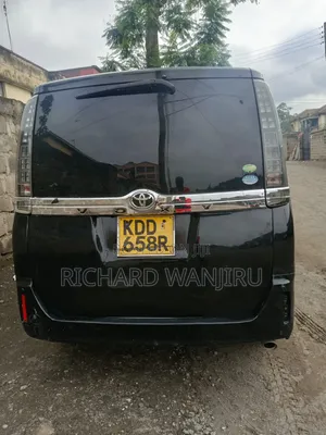 Toyota Voxy 2015 Black