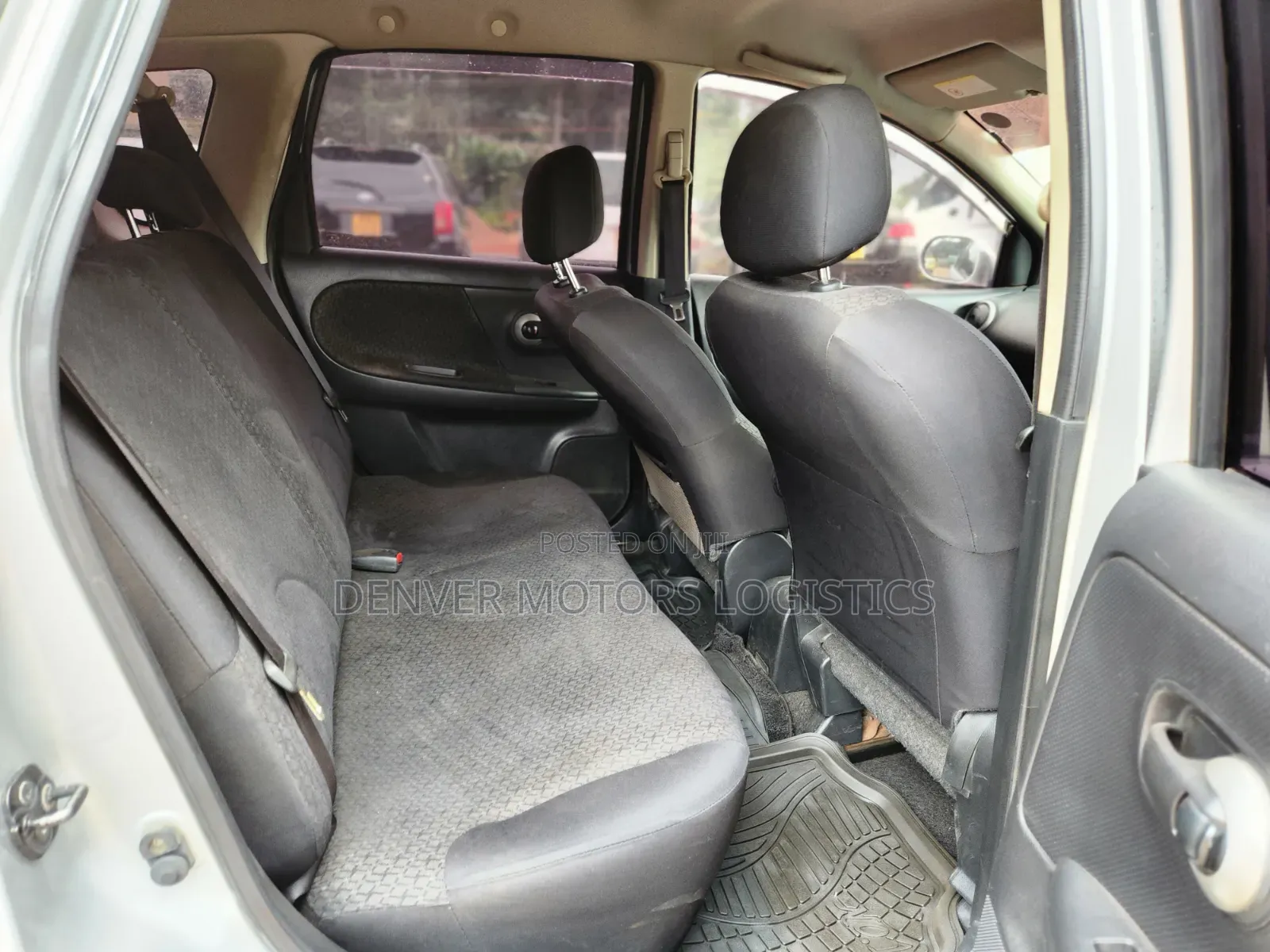 Nissan Note 2012 Silver