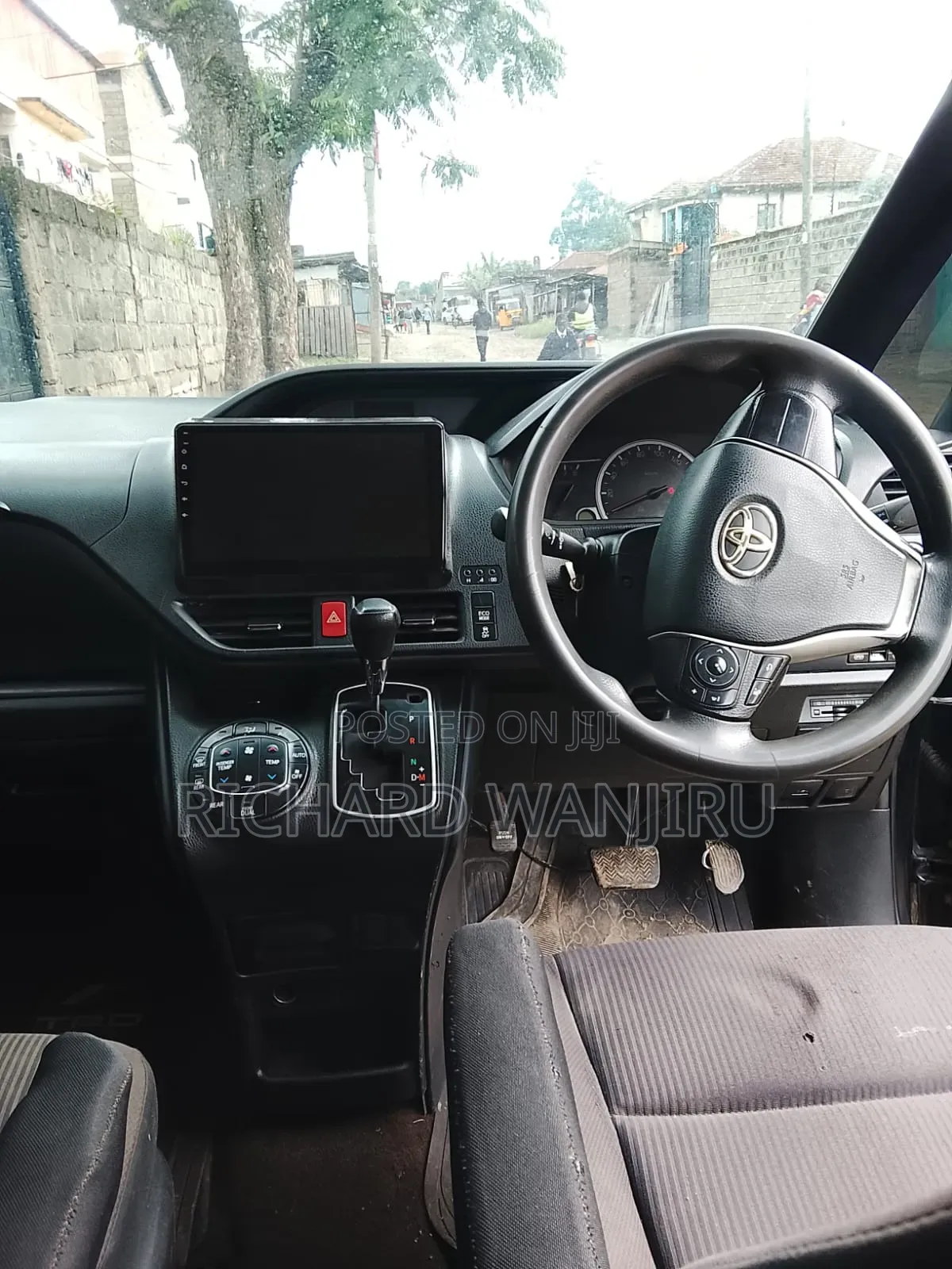 Toyota Voxy 2015 Black