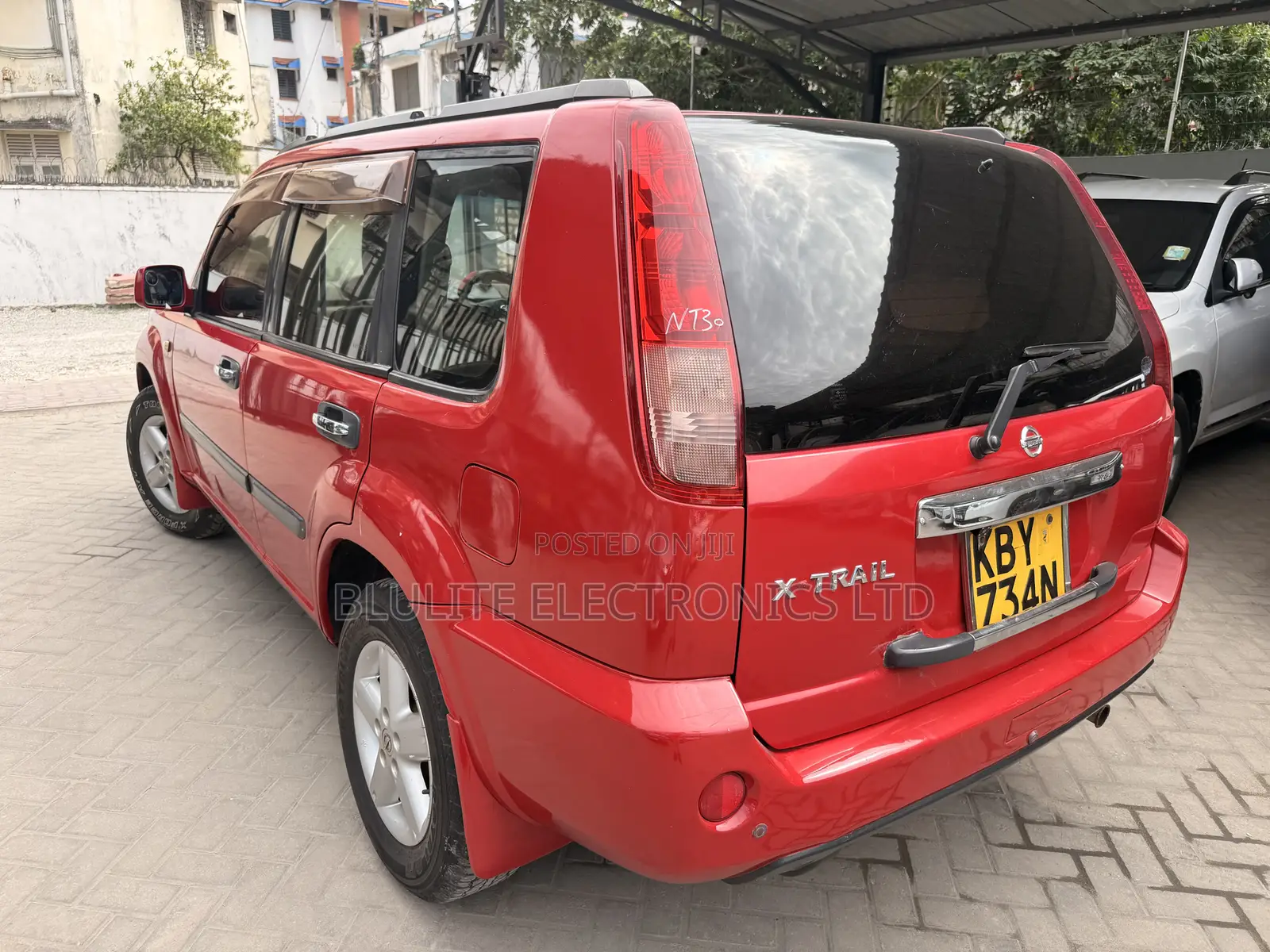 Nissan X-Trail 2007 Red
